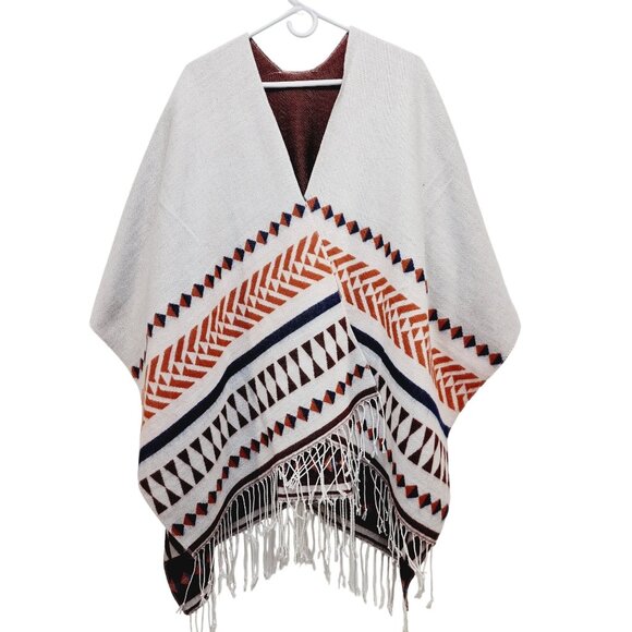 Loft Outlet Reversible Wrap Poncho With Fringe Geometric Print  one Size - Picture 3 of 12
